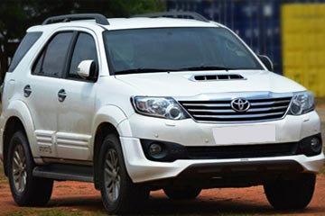 Toyota Fortuner Car Hire